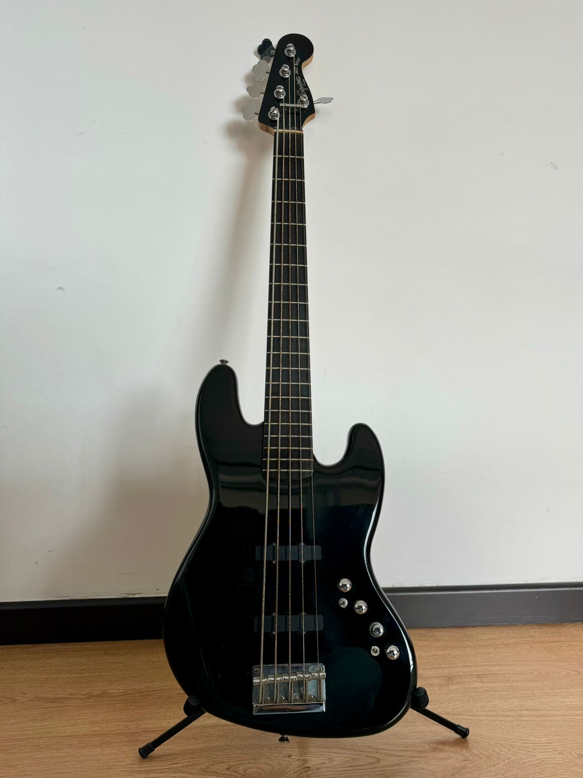 81b04a4d-076f-415b-9dca-777fbae422f7